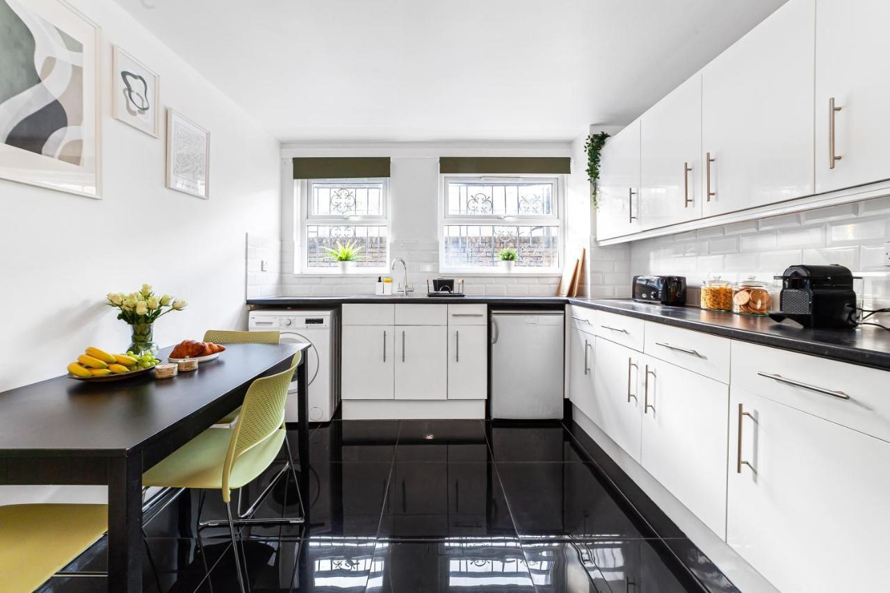 Arte Stays - 3-Bedroom Bright House London, Haggerston, Garden, Parking, 8 Min Walk To Haggerston Station, Weekly Or Monthly Stays, Serviced Accommodation - 7 Guests Екстер'єр фото