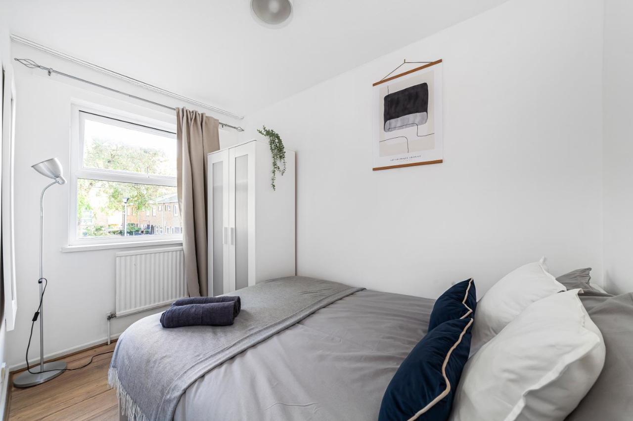 Arte Stays - 3-Bedroom Bright House London, Haggerston, Garden, Parking, 8 Min Walk To Haggerston Station, Weekly Or Monthly Stays, Serviced Accommodation - 7 Guests Екстер'єр фото